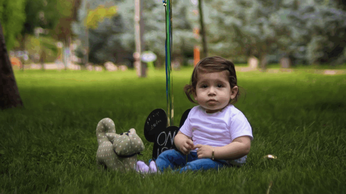 Finding the Perfect Lightweight Stroller for Fall Adventures